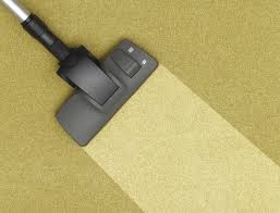 Razones por las que debe contratar profesionales para realizar la limpieza de alfombras