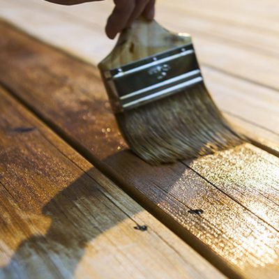 ¿Cómo mantener los pisos de madera dura?